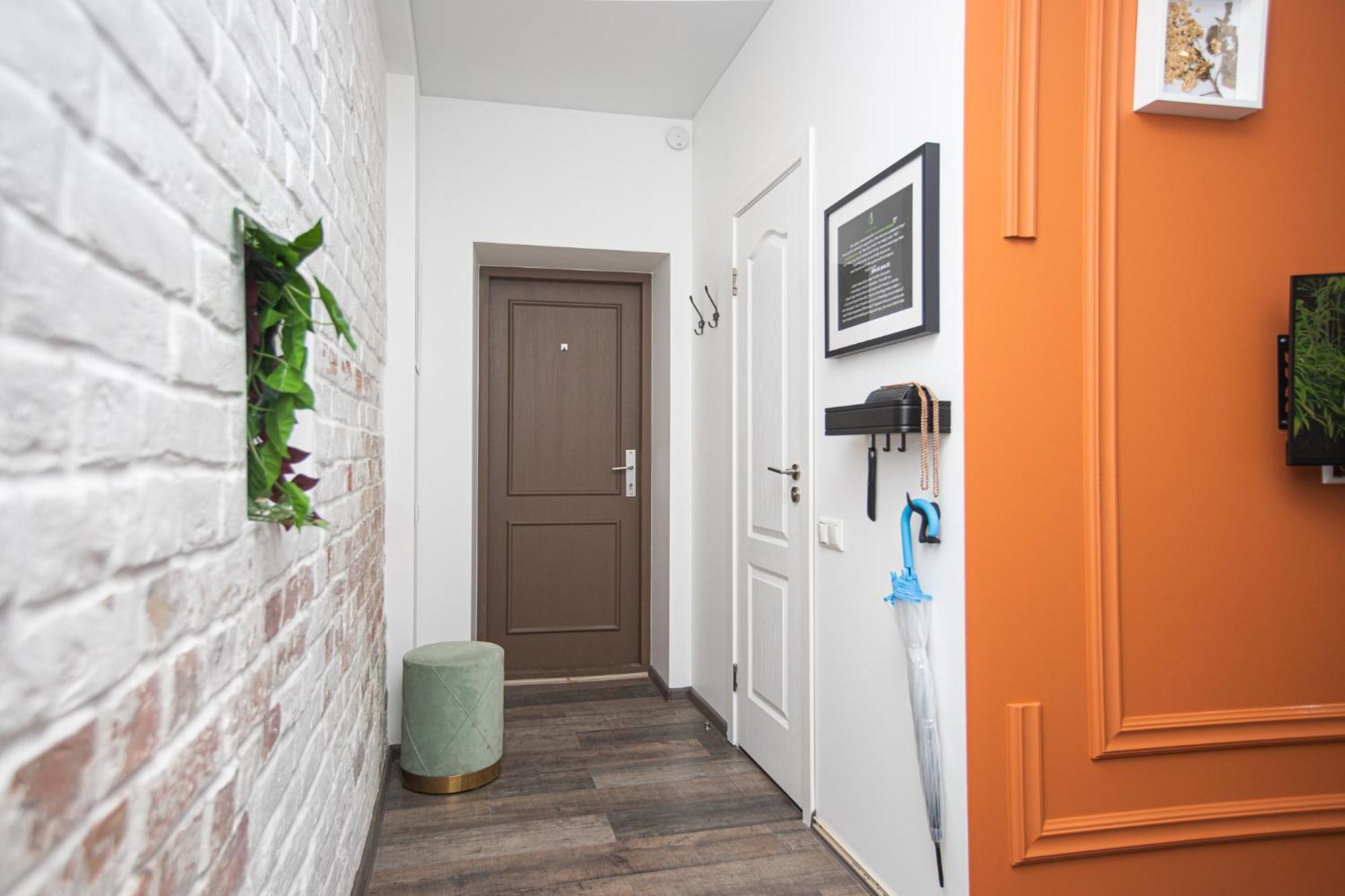 By The Andrejsala Area With Free Parking And Reach The Old Town In 15 Min Walk * Riga