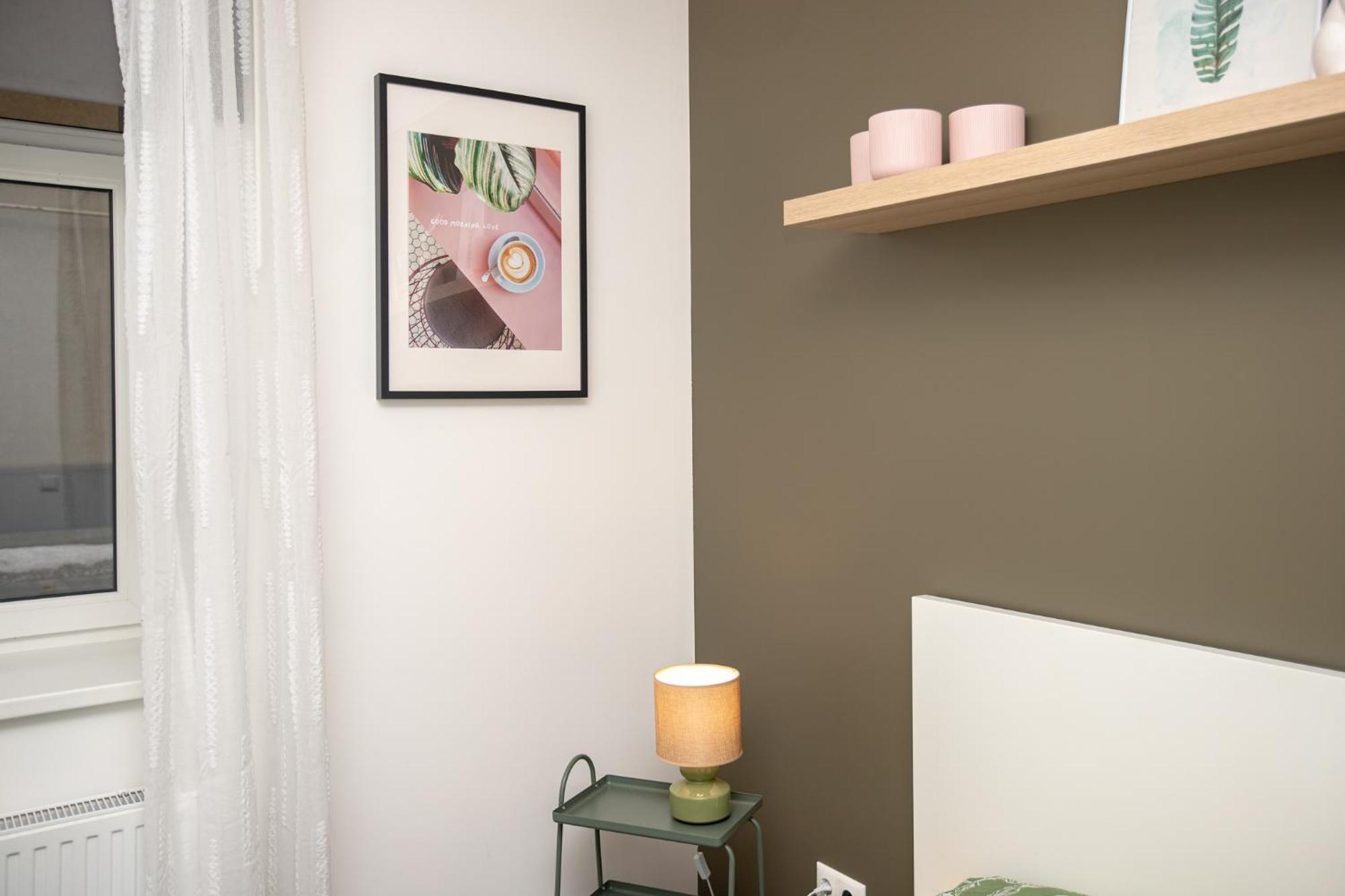Appartement By The Andrejsala Area With Free Parking And Reach The Old Town In 15 Min Walk