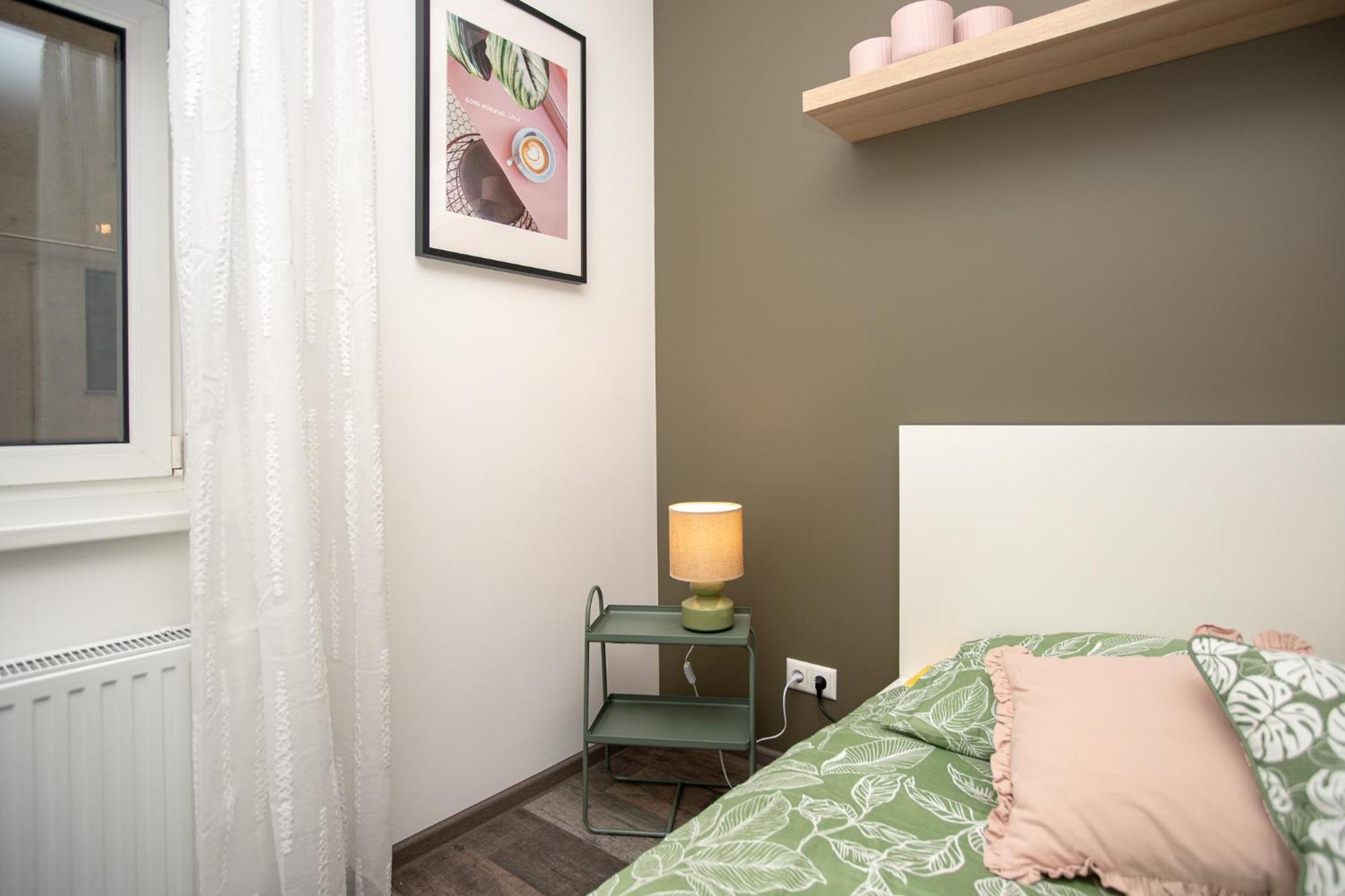 By The Andrejsala Area With Free Parking And Reach The Old Town In 15 Min Walk