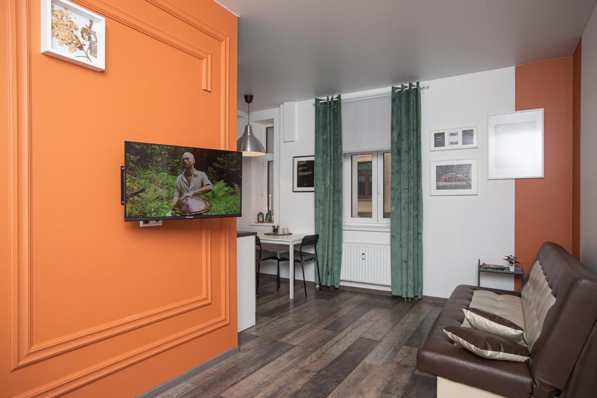 Appartement By The Andrejsala Area With Free Parking And Reach The Old Town In 15 Min Walk Riga