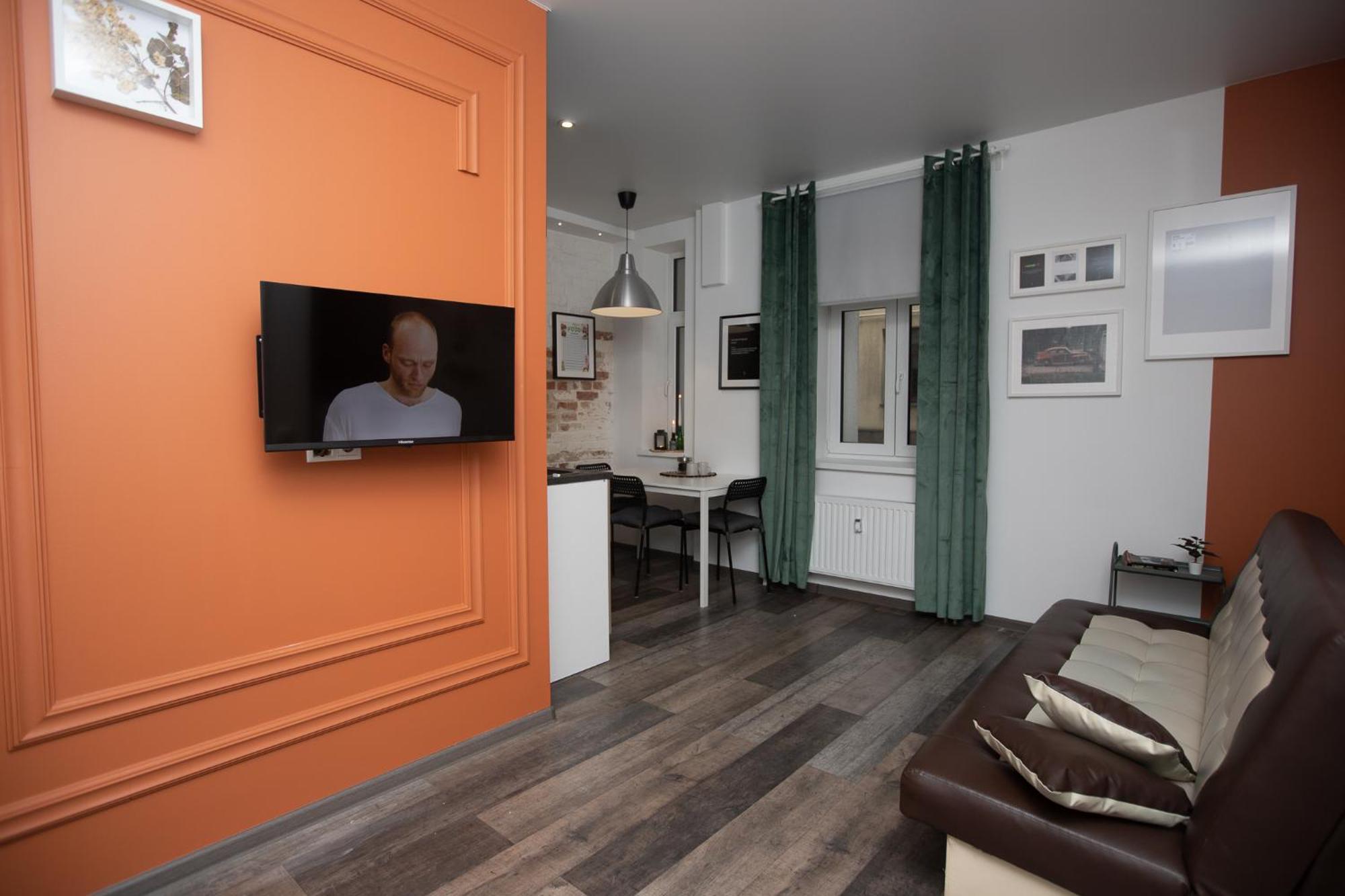 Appartement By The Andrejsala Area With Free Parking And Reach The Old Town In 15 Min Walk Riga