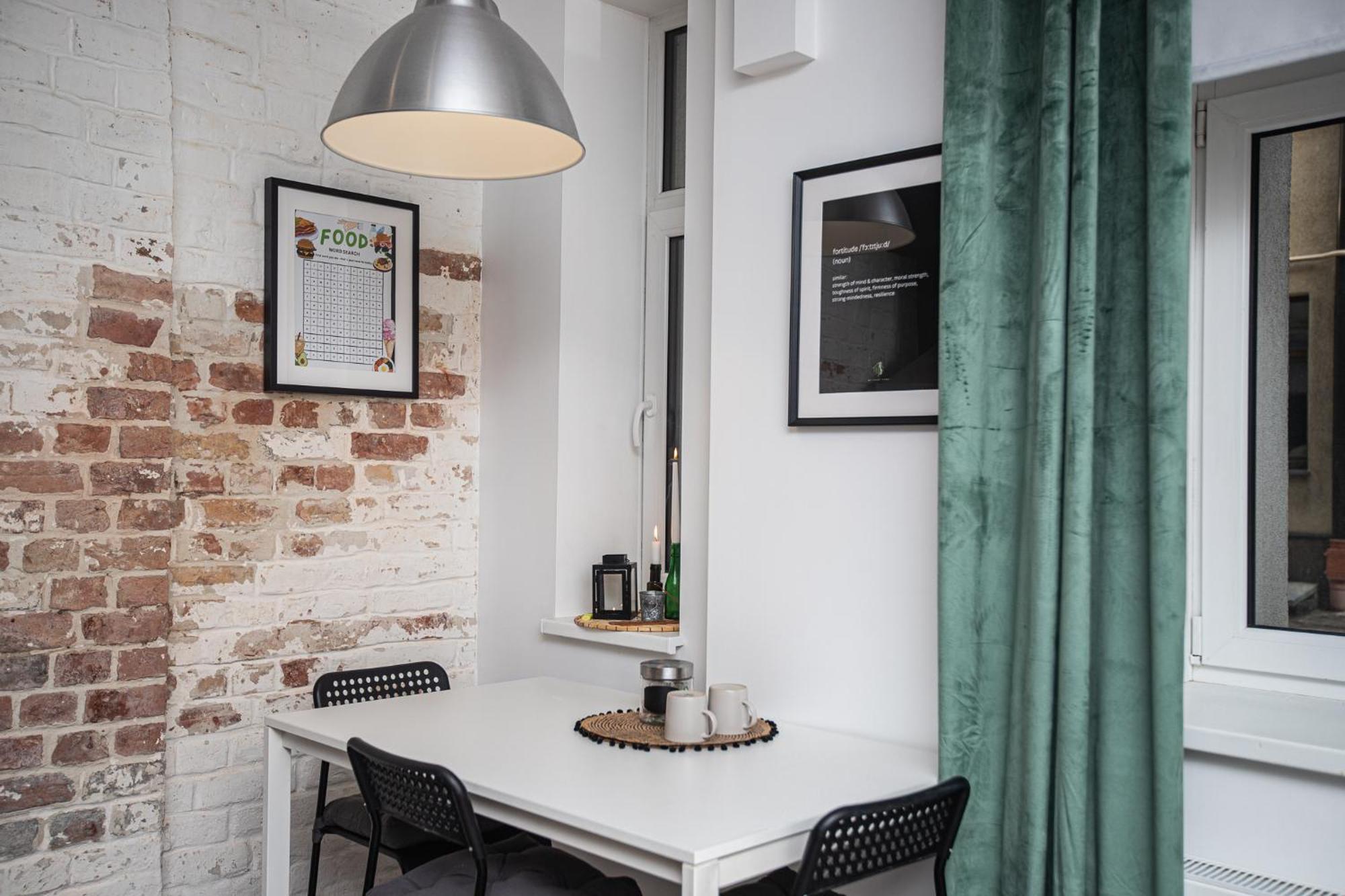 By The Andrejsala Area With Free Parking And Reach The Old Town In 15 Min Walk Leilighet *
